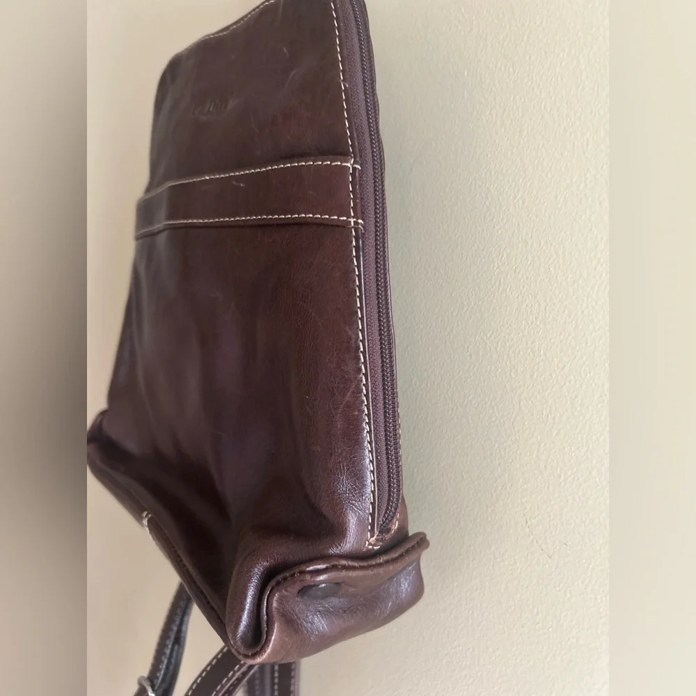 La Diva leather backpack - Picture 2 of 16